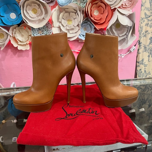 Christian Louboutin Black and Tan Ankle Boots - Picture 4 of 6